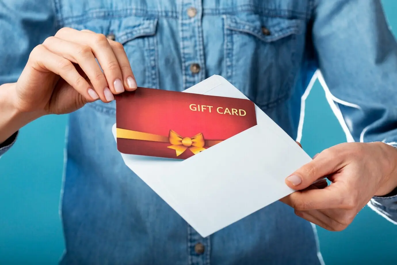 Schöner Geschenkgutschein mit einer Hand
